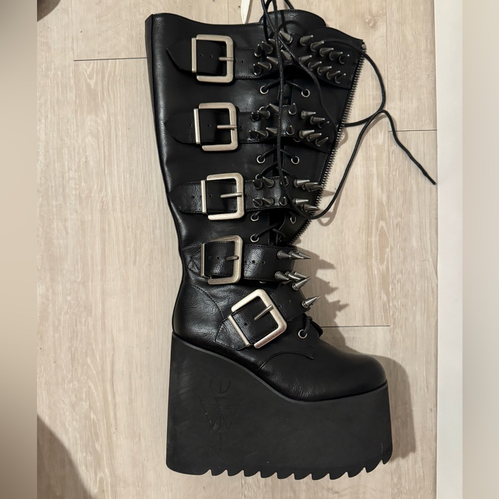 NEW DOLLS KILL WIDOW APPETITE FOR DESTRUCTION BOOTS Sz 8 - Picture 8 of 15